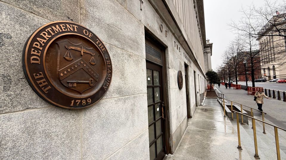 Bitcoin information: BTC might fall a lot decrease as $150 billion Treasury operation nears - Crypto World Headline