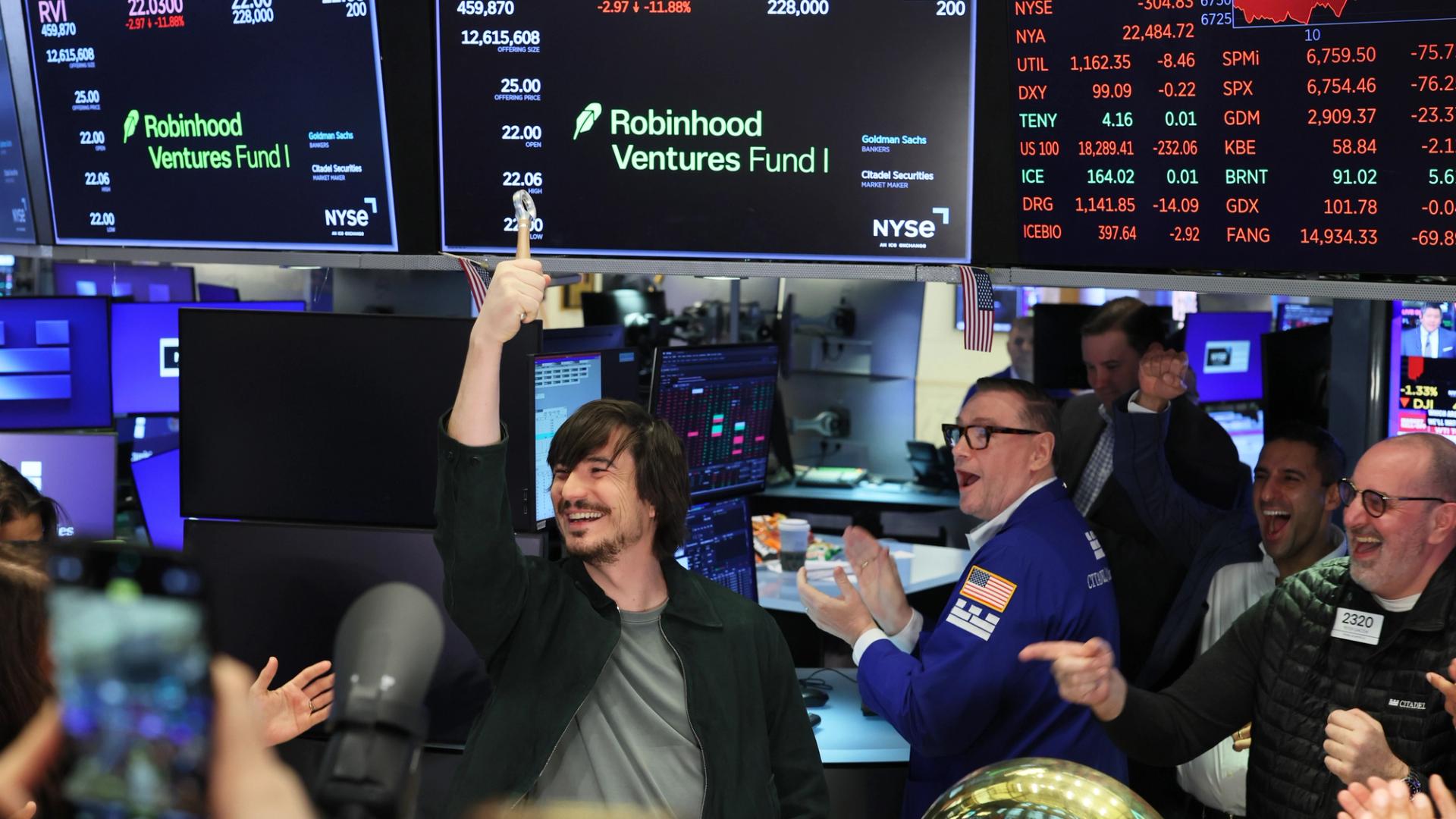 Inside Robinhood’s high-stakes bet to 'democratizing' millions of its casual users onto blockchain finance